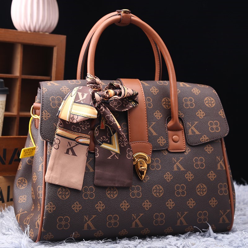 Luxury Bags Collection - ライト高級ブランドのレディースバッグ 2025 新しいファッション多用途ハイエンドハンドバッグ大容量トレンディなシングルショルダークロスボディバッグ