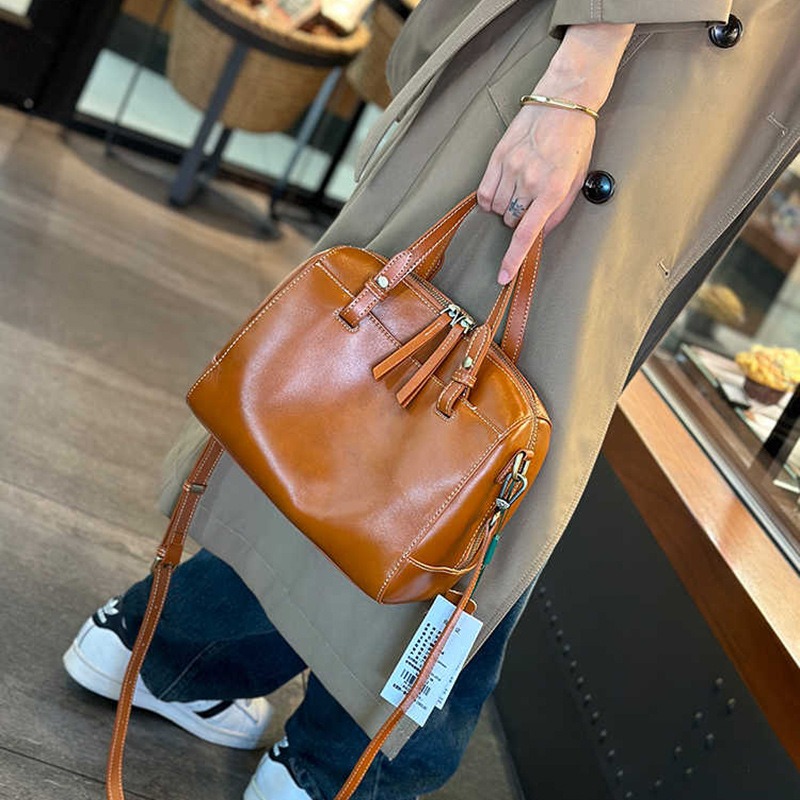 Luxury Bags Everyday - ヴィンテージエレガントな普段使いのソフトなコンバーチブルクロスボディバッグ（女性用）、トップグレインレザー、ベジタブルタンニン加工、調節可能なストラップ、ラグジュアリー