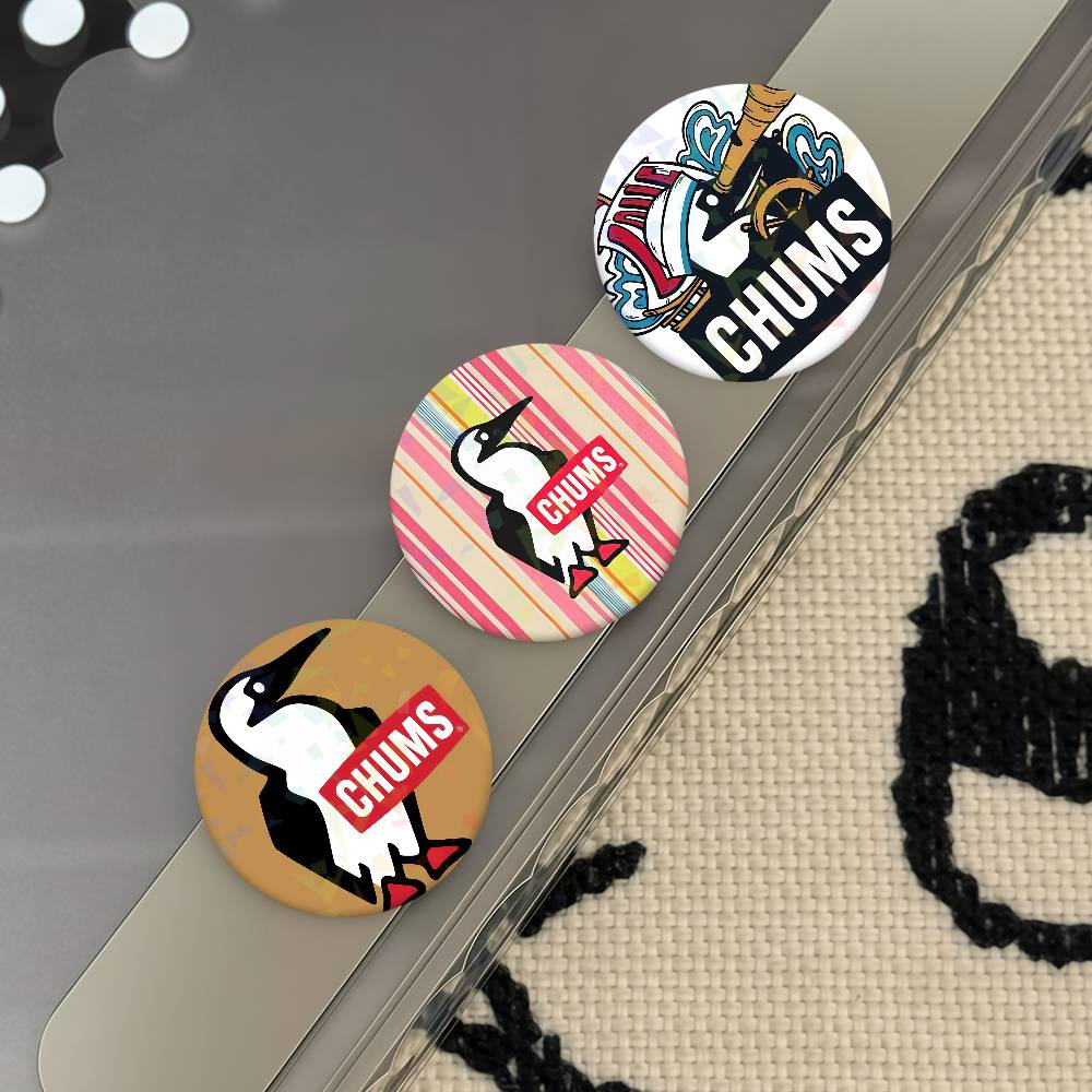 ファッションクラシック C-Chums 豪華なバッジブローチ - Luxury Bags In Japan のレビューと価格