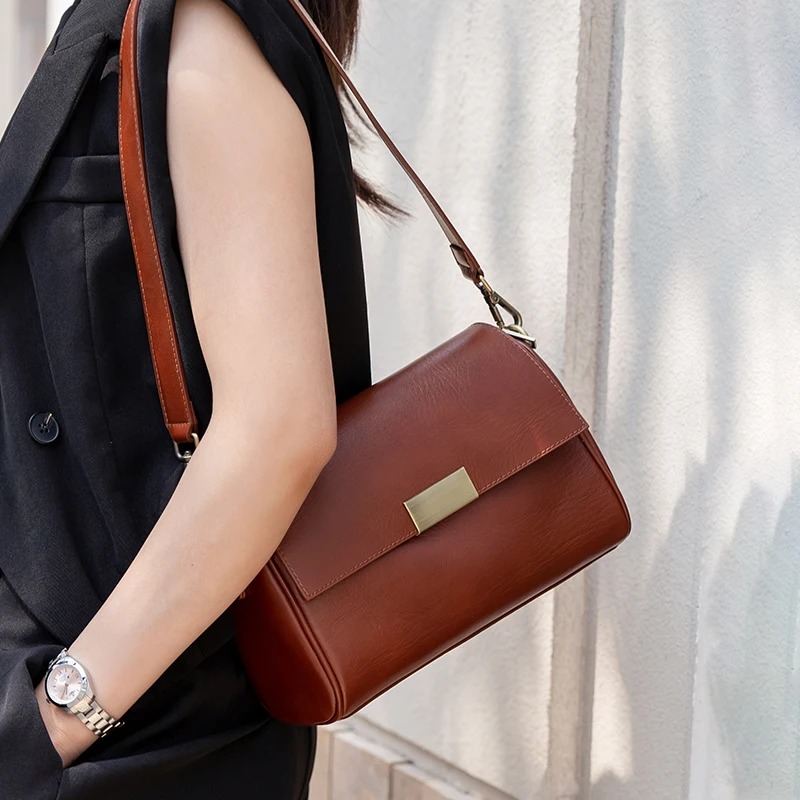 牛革女性のショルダーバッグクロスボディバッグレトロ多用途レデ - Luxury Bags China Wholesale のレビューと価格