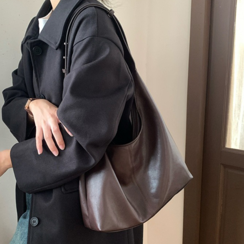 ヴィンテージ風デイリーショルダーバッグ レディース 本革 バ - Luxury Bags Everyday のレビューと価格