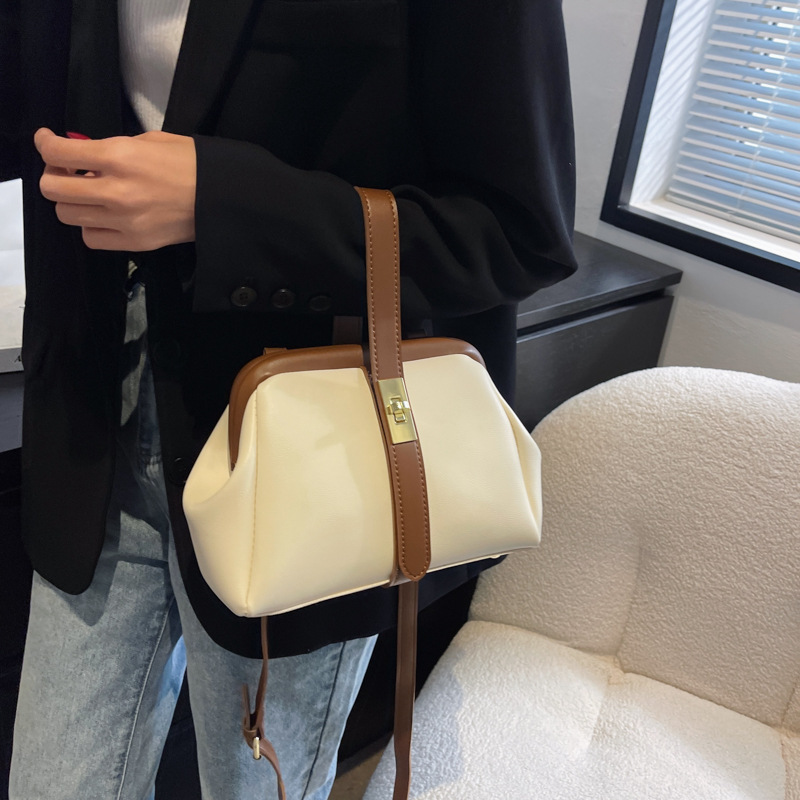 ニューヴィンテージショルダーバッグ 高級レザー メタルバック - Luxury Bags China Wholesale のレビューと価格