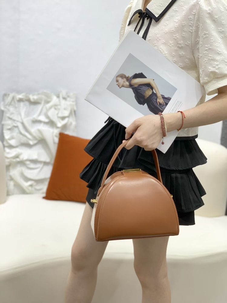オリジナルデザイナーの高級幾何学ボックスバッグ女性の高品質  - Accordion Wallet Zip のレビューと価格